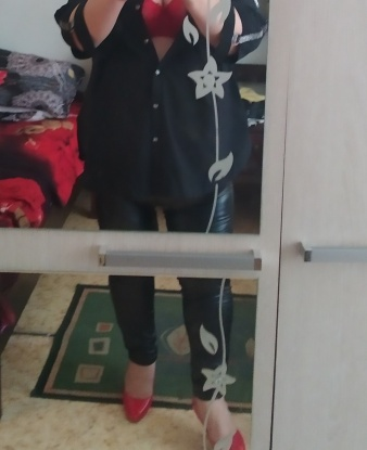 Милая и нежная красотка ждет тебя у себя дома. Готова подарить тебе незабываемый отдых и расслабление после тяжелого дня. Мои умения тебя удивят! 8412, 49 лет